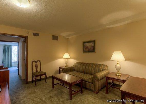 Econo Lodge Inn & Suites ลัมเบอร์ตัน ห้อง รูปภาพ
